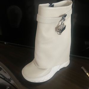 Givenchy boots size 38